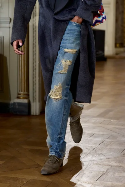 Look 210